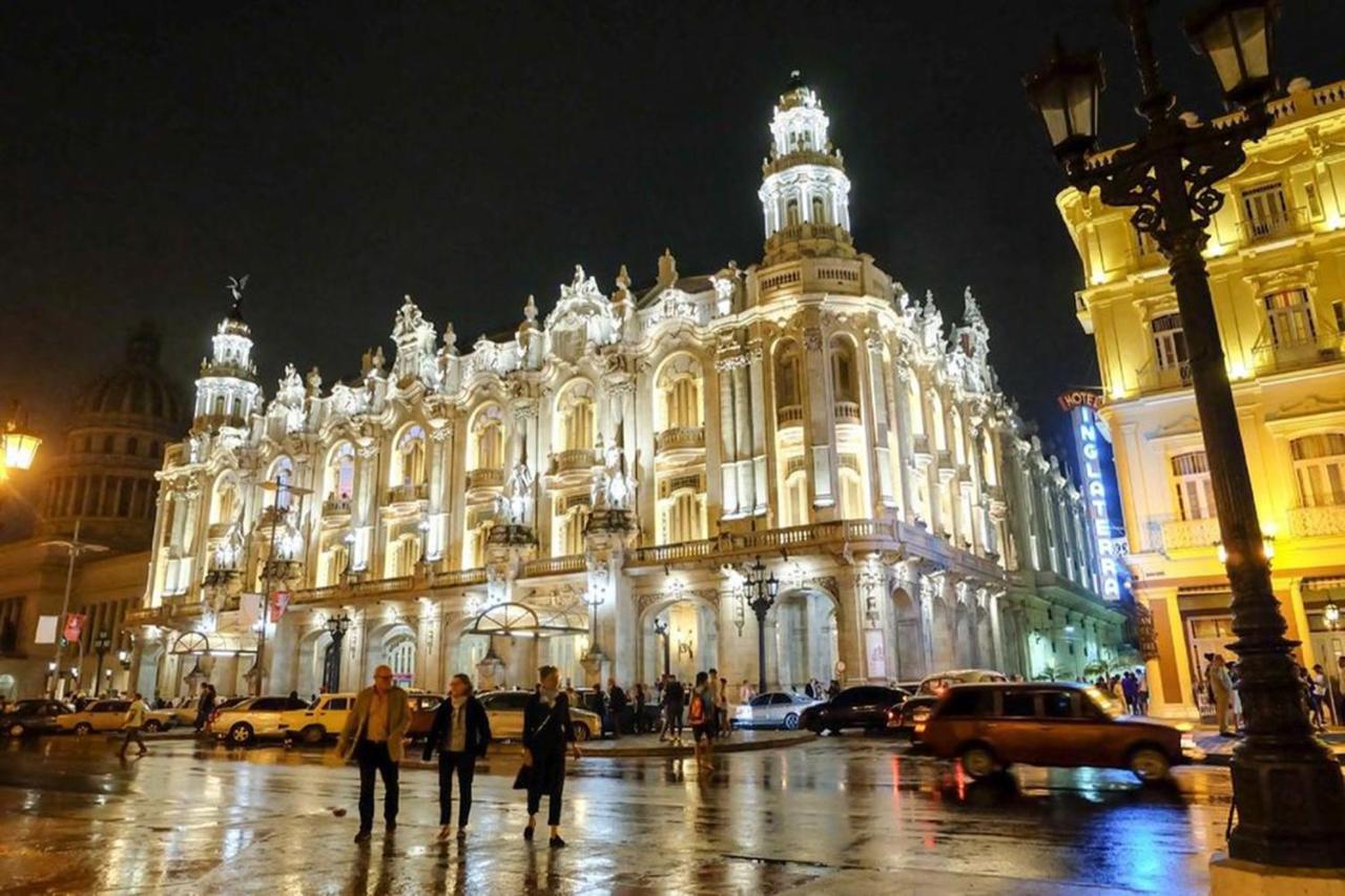 Check-In Apartment Near Fountain Square Vidadi Str Baku Exterior photo